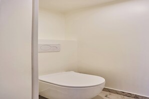 Hair dryer, towels - Charming AC Duplex - Bastille Le Marais (Paris)