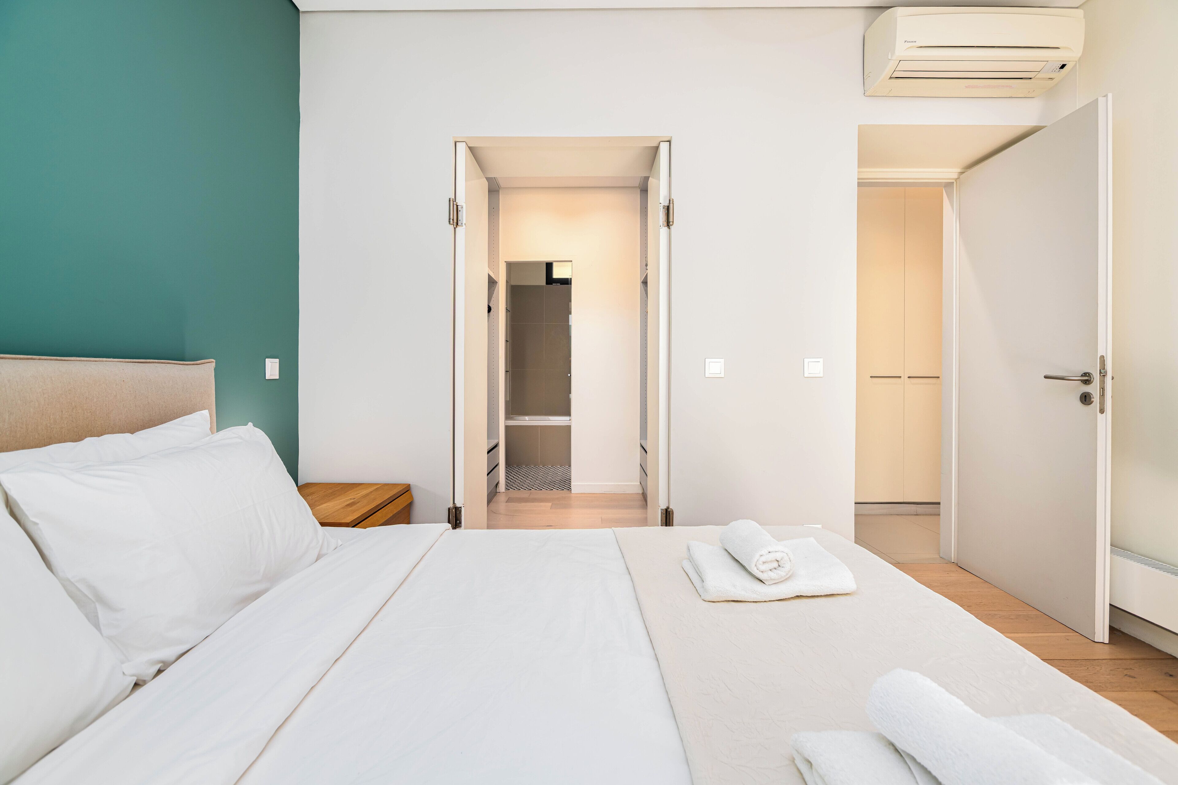 1 bedroom, desk, iron/ironing board, free WiFi