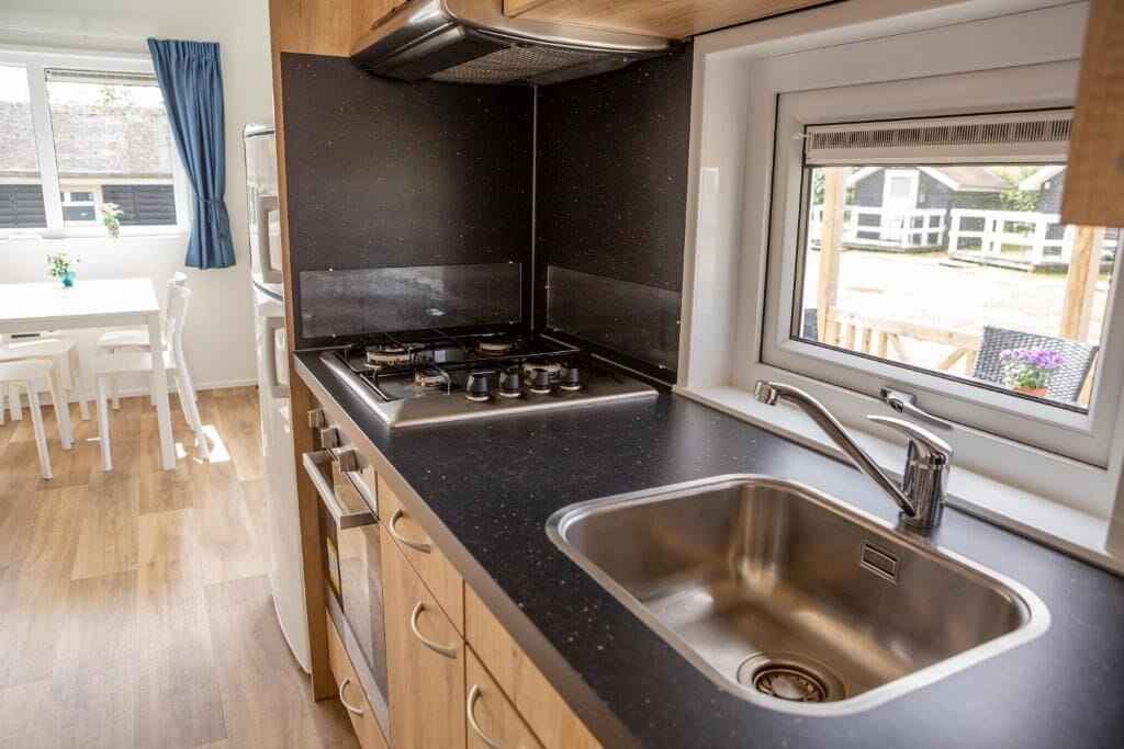 Standard Cabin, 2 Bedrooms | Private kitchen | Full-size fridge, stovetop, coffee/tea maker, electric kettle