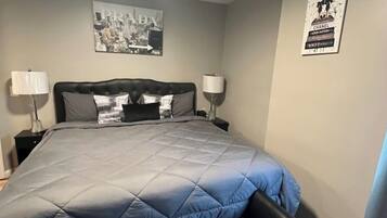 3 slaapkamers, een bureau, een strijkplank/strijkijzer, gratis wifi