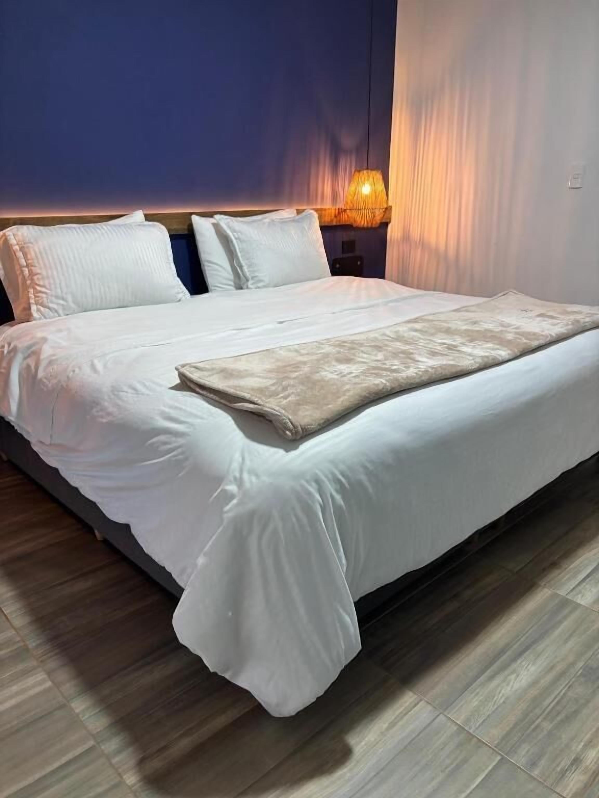 Habitación familiar, balcón, vistas a la ciudad