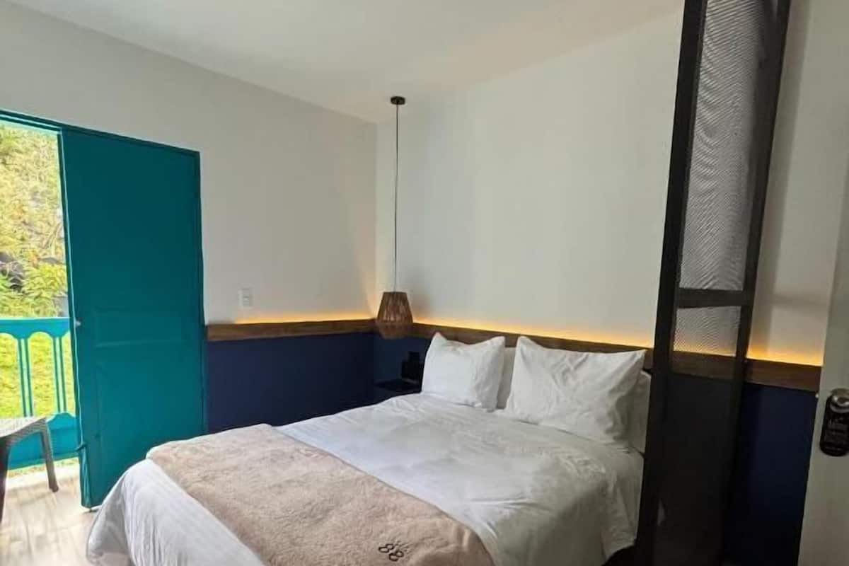 Double Room, Balcony, Mountain View