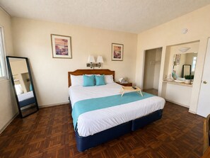 Standard Single Room, 1 King Bed - Mission Bay Motel  (San Diego)