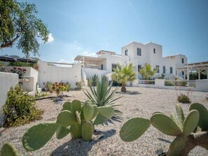Property grounds - Casa Magnifica, Mikri Vigla Naxos (Mikri Vigla)