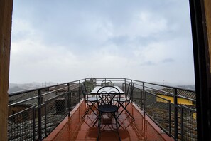 Outdoor dining - Vrbo Property (Montepulciano)