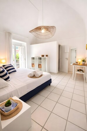 1 bedroom, WiFi, bed sheets - Apartment 'Yellow Room' with Sea View, Wi-Fi and Air Conditioning (Meta)