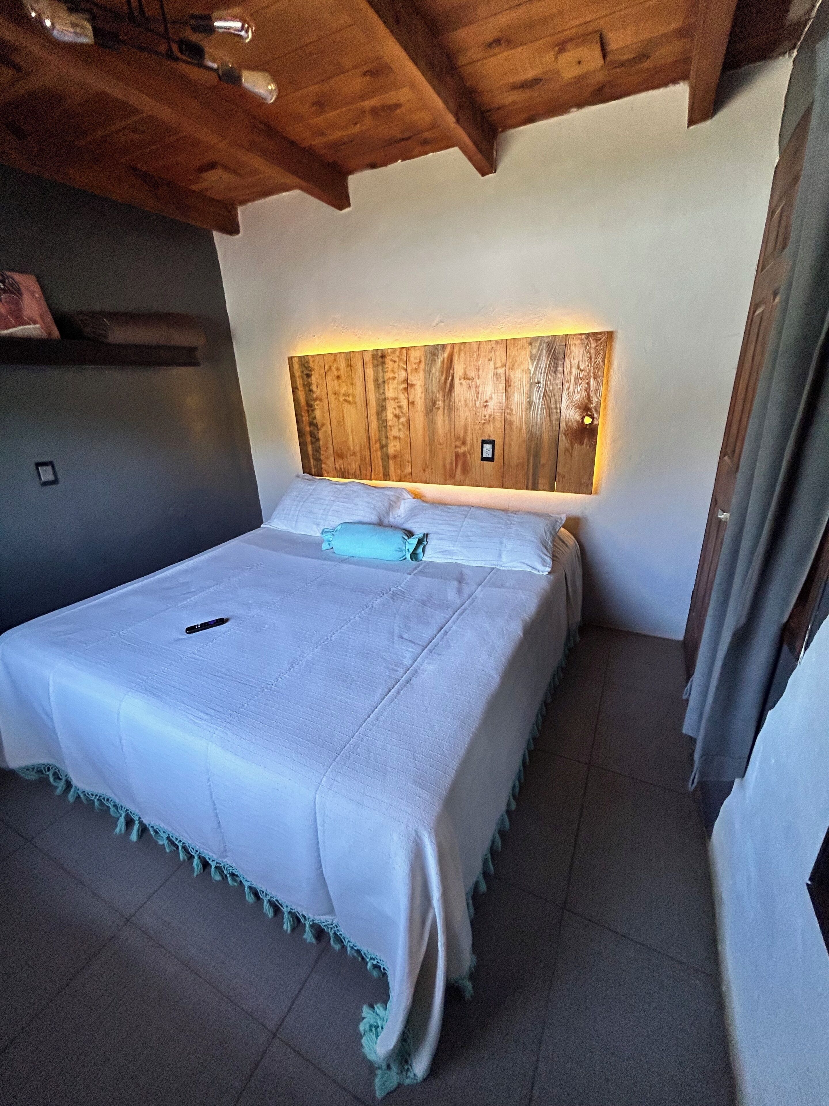 Family Cabin, Patio, Garden View | Free WiFi, bed sheets