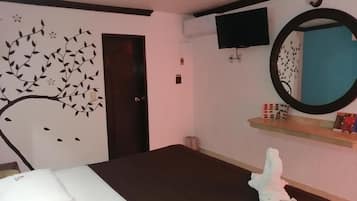 Deluxe-Doppelzimmer, Terrasse, Gartenblick