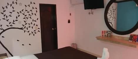 Deluxe Double Room, Patio, Garden View