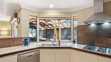 Coffee/tea maker, microwave, oven, stovetop