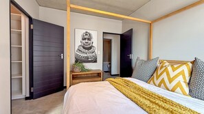 2 slaapkamers, een strijkplank/strijkijzer, wifi, beddengoed