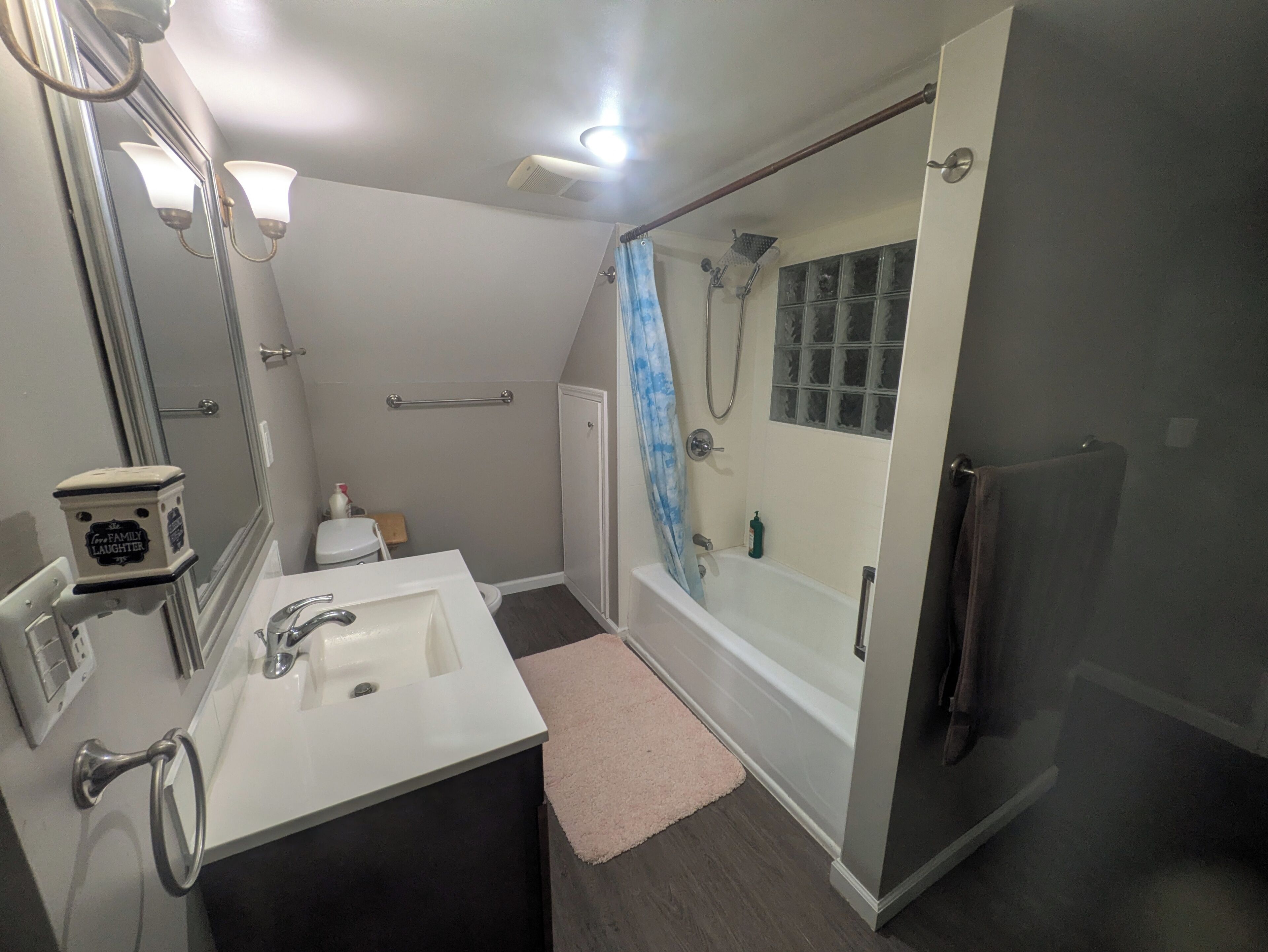 Towels, soap, toilet paper