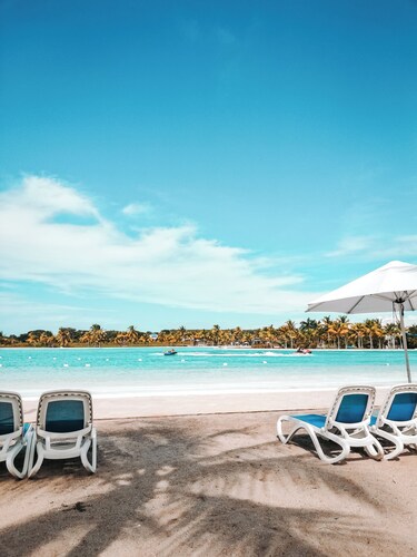 Signature One Retreat