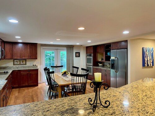 Reduced Rate-New Listing! Oversized 5BR/4BA Boat/Motorcycle Parking!