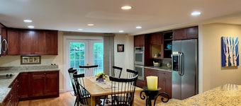 Reduced Rate-New Listing! Oversized 5BR/4BA Boat/Motorcycle Parking!