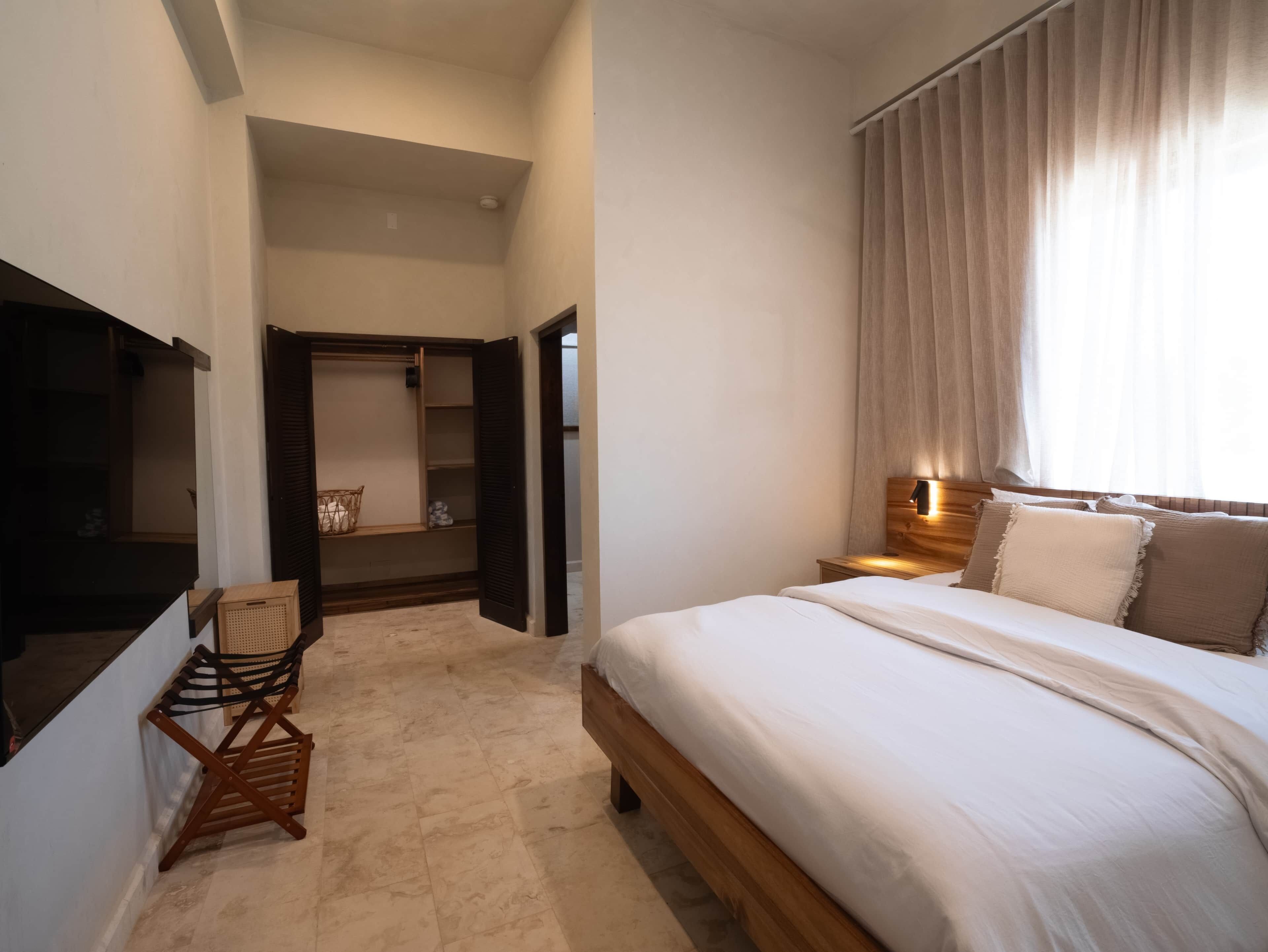 4 Schlafzimmer, Zimmersafe, Bügeleisen/Bügelbrett, WLAN