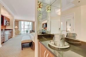 Room - Sin City Suite @ MGM Signature (Las Vegas)