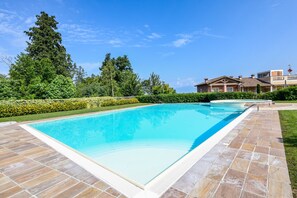 Pool - My Peschiera Holiday Apartment- Quadrivium 4 (Castelnuovo del Garda)
