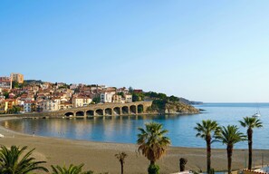 Beach nearby - Exceptional Seaview l Luxurious Mezzanine Flat (Banyuls-sur-Mer)