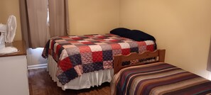 WiFi, bed sheets