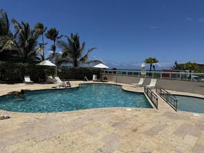 Pool - Stylish Lagoon Studio in Condado · Pool & Hot Tub (San Juan)