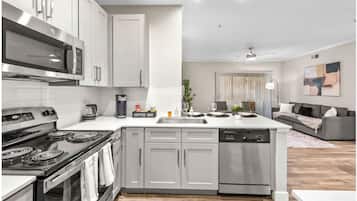 Apartment, 2 Schlafzimmer, Nichtraucher, Küche | Eigene Küche