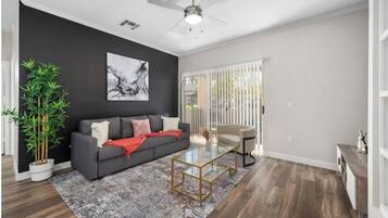 Apartment, 1 Bedroom, Non Smoking, Kitchen | Living area