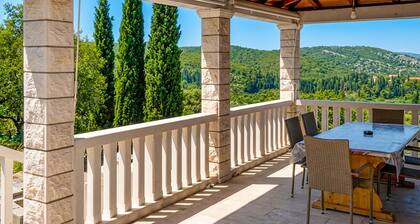 2 bedroom nice home in Zrnovo