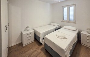 2 bedrooms, free WiFi - Amazing home in Zrnovo with WiFi (Zrnovo)