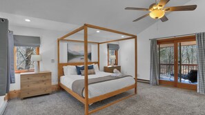 Room - NEW! Private Escape w/ Home Theater - Hot Tub - Game Room (Blakeslee)