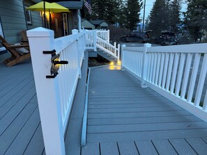 Property grounds - Lakeview Lakeside Retreat • 4BR • Huge Deck • Dog-Friendly • ADA Accessible (Lakeside)