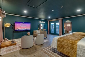 Spa - Bachelorette Pool House FW (Edgecliff Village)