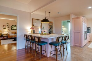 Dining - Bachelorette Pool House FW (Edgecliff Village)