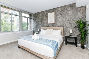 Departamento, 2 habitaciones, para no fumadores, cocina | Escritorio, espacio para trabajar con laptop y cortinas blackout