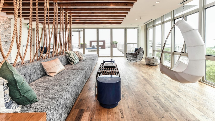 The Sur by Stylish Stays