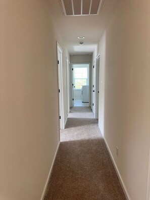 Interior - Spacious 4-bedroom house in peaceful Mineral near Lake Anna (Mineral)