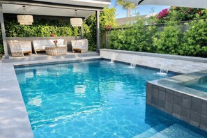 Pool - La Jolla Luxury | Designer Home w/ Pool & Jacuzzi! (San Diego)