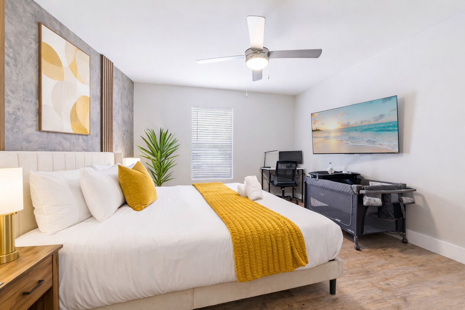 Apartment, 2 Bedrooms, Non Smoking, Kitchen | Desk, laptop workspace, blackout drapes, iron/ironing board