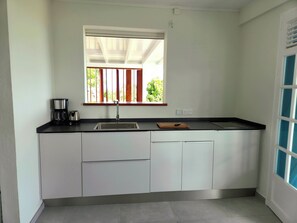 Private kitchen - Lower part of villa overlooking Robert Bay (Le Robert)