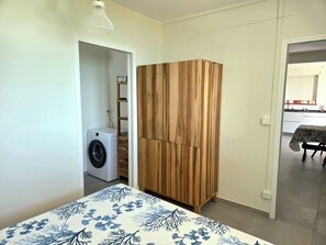 Interior - Lower part of villa overlooking Robert Bay (Le Robert)