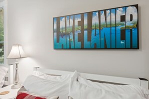 4 bedrooms, iron/ironing board, WiFi, bed sheets - Comfortable Cabin with private dock (Gainesville)