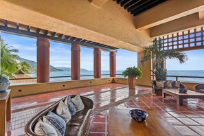 Terrace/patio - Ocean bliss, infinity pool, beach front, inhouse restaurant, with parking. (Puerto Vallarta)