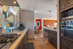 Fridge, microwave, oven, stovetop - Ocean bliss, infinity pool, beach front, inhouse restaurant, with parking. (Puerto Vallarta)