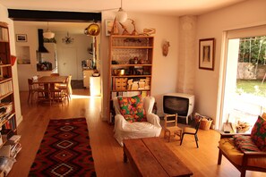 Interior - Furnished house to rent july and august - near Lyon (Bron)