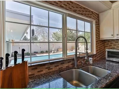 Private Dream Home with Pool in LA
