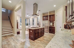 Interior - Outdoor Oasis in Downtown Houston with Pool & Hot-Tub (Houston)