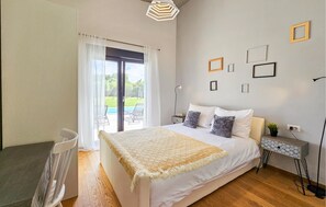 3 bedrooms, travel cot, free WiFi - Gorgeous home in Zminj (Zminj)