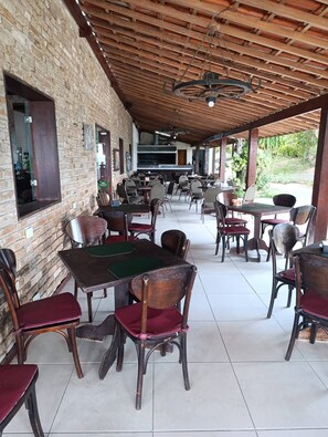 Apartamento, 1 quarto, acessível, sacada | Opções para refeição