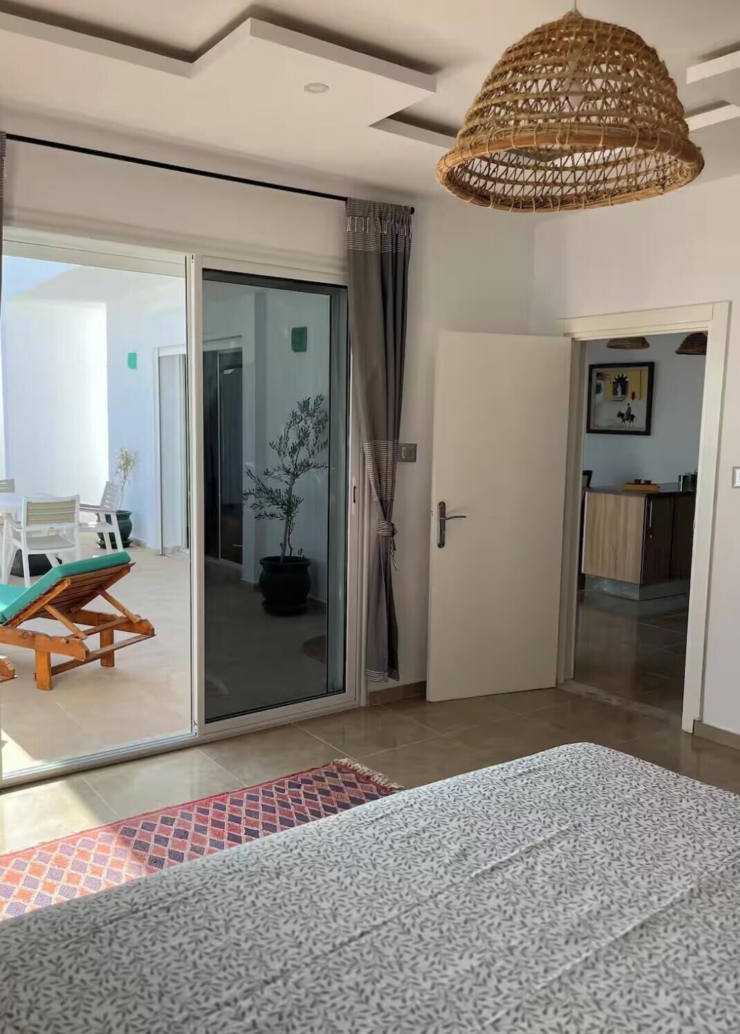2 chambres, fer et planche à repasser, Wi-Fi, draps fournis