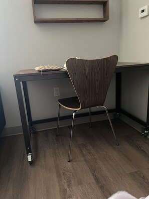 Interior - Serene 1-bedroom apartment with AC in Springfield (Springfield)